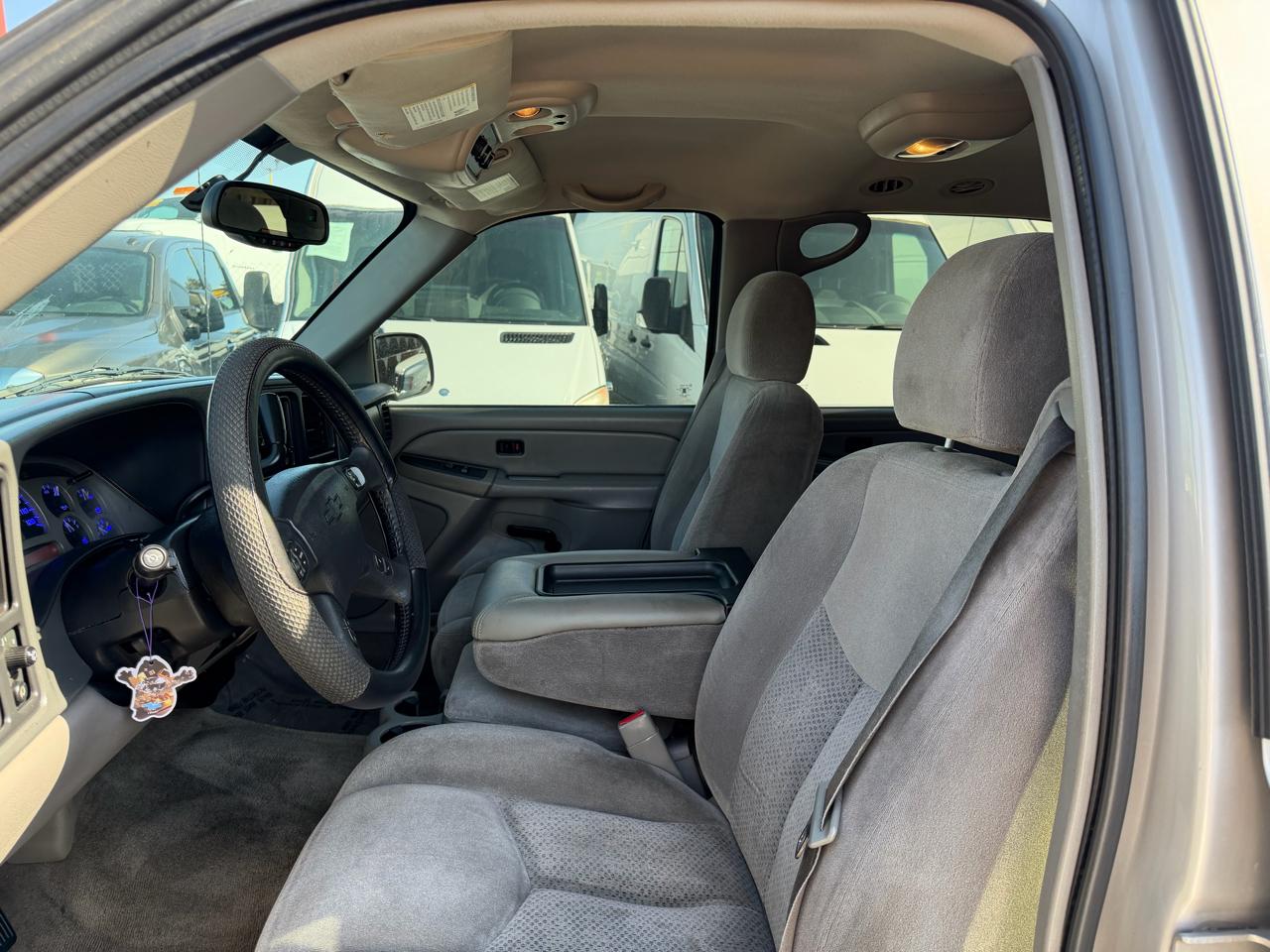 Chevrolet Suburban  2005