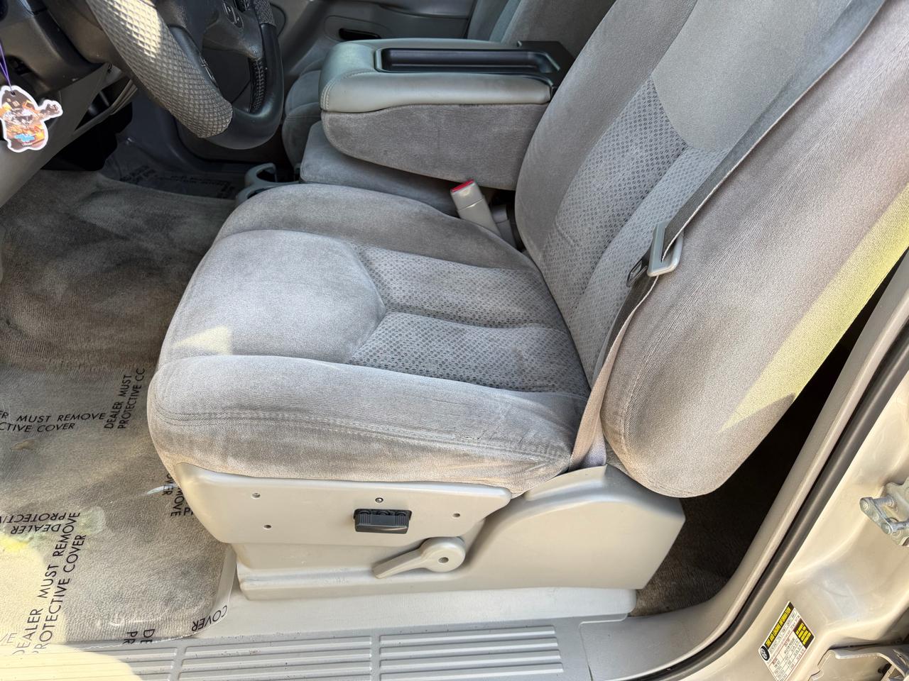 Chevrolet Suburban  2005