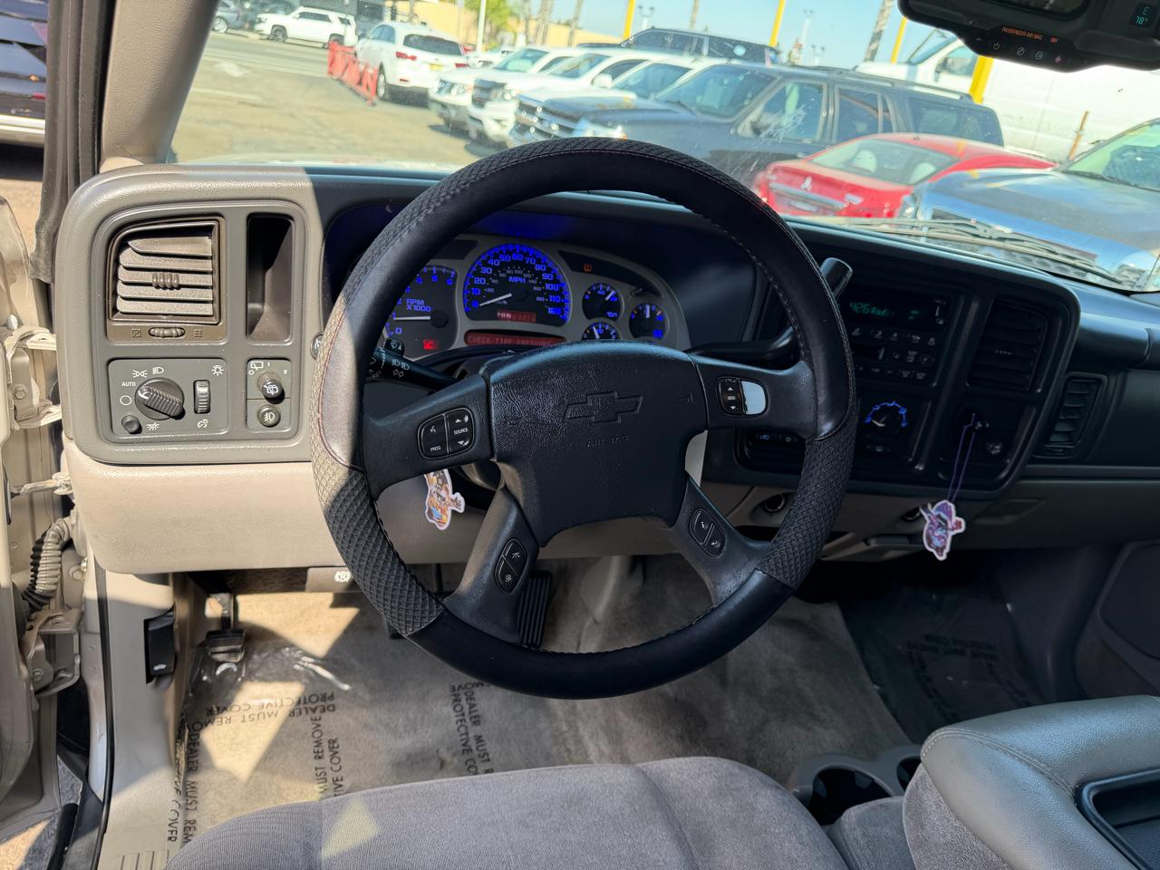 Chevrolet Suburban  2005