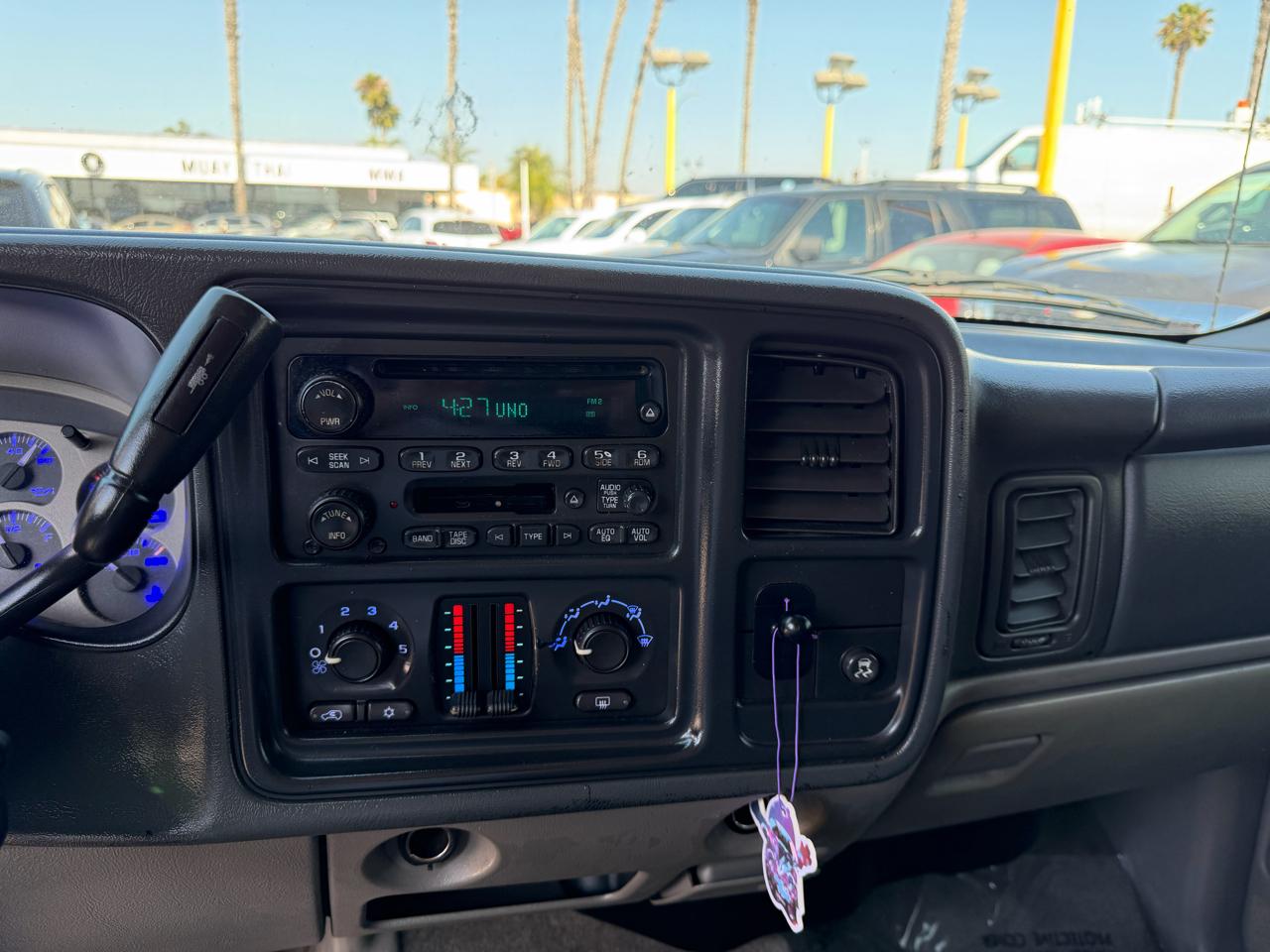 Chevrolet Suburban  2005