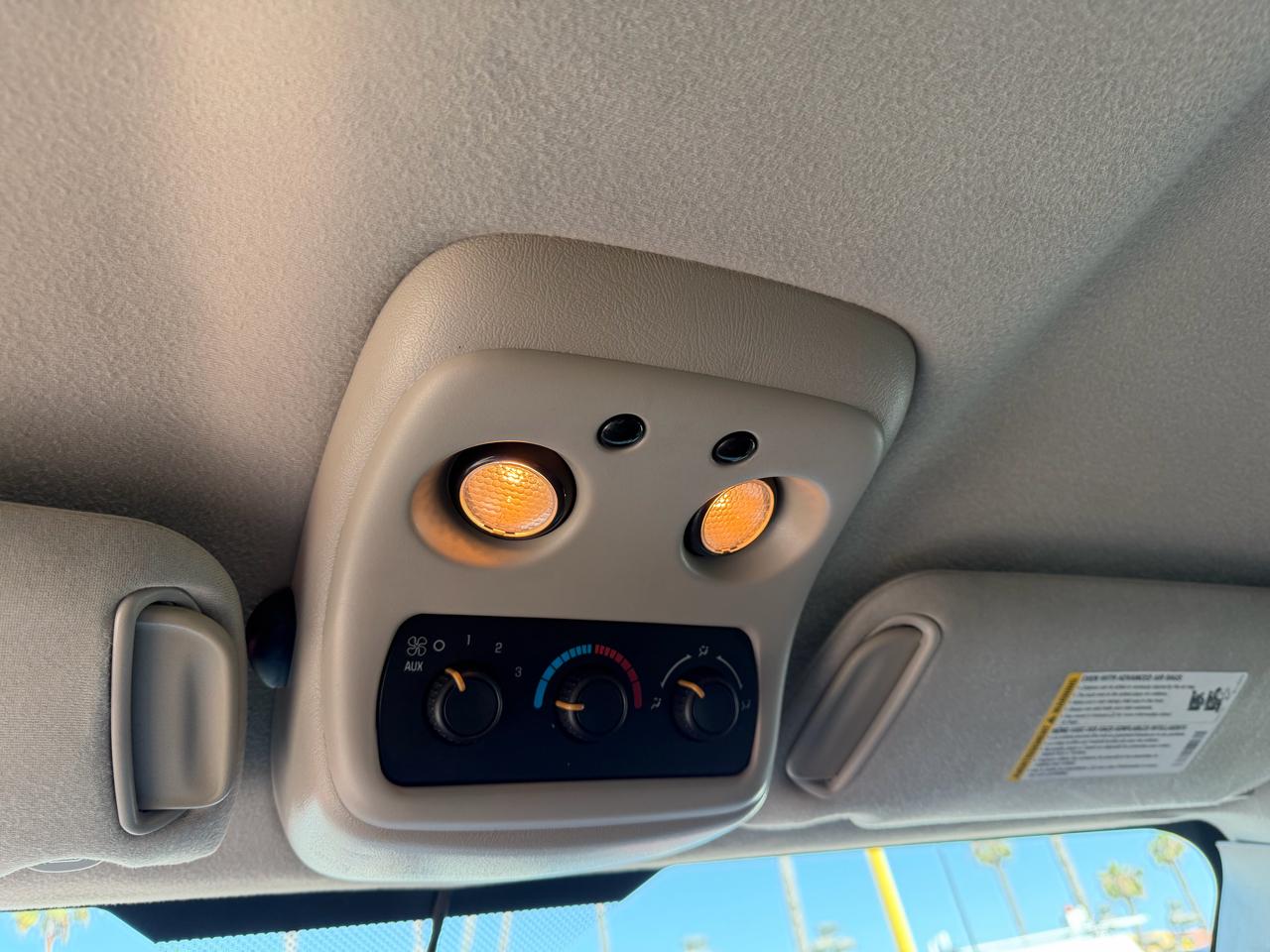 Chevrolet Suburban  2005