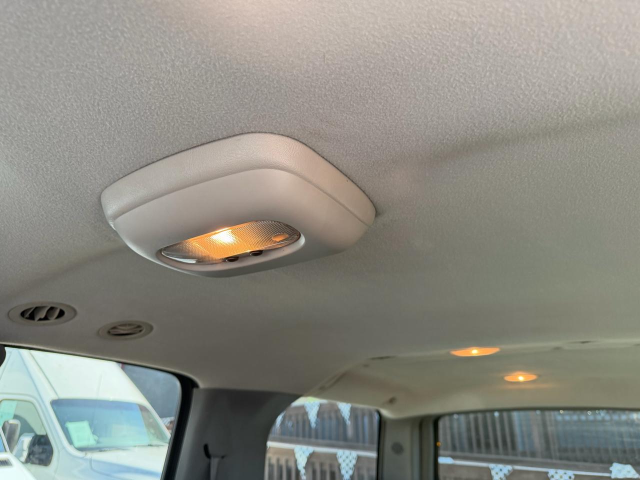 Chevrolet Suburban  2005