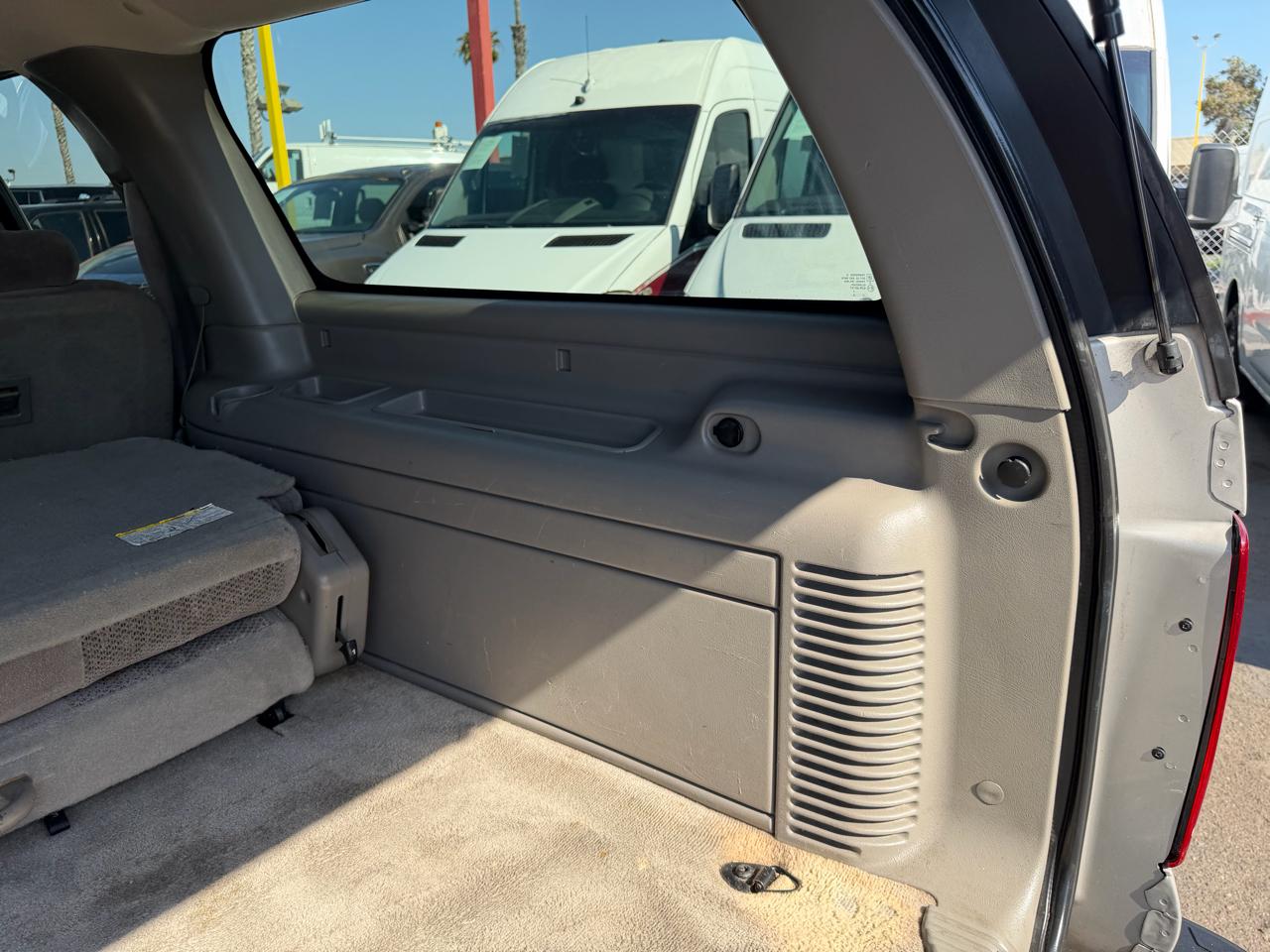 Chevrolet Suburban  2005