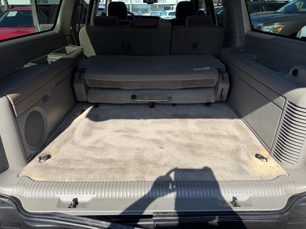 Chevrolet Suburban  2005