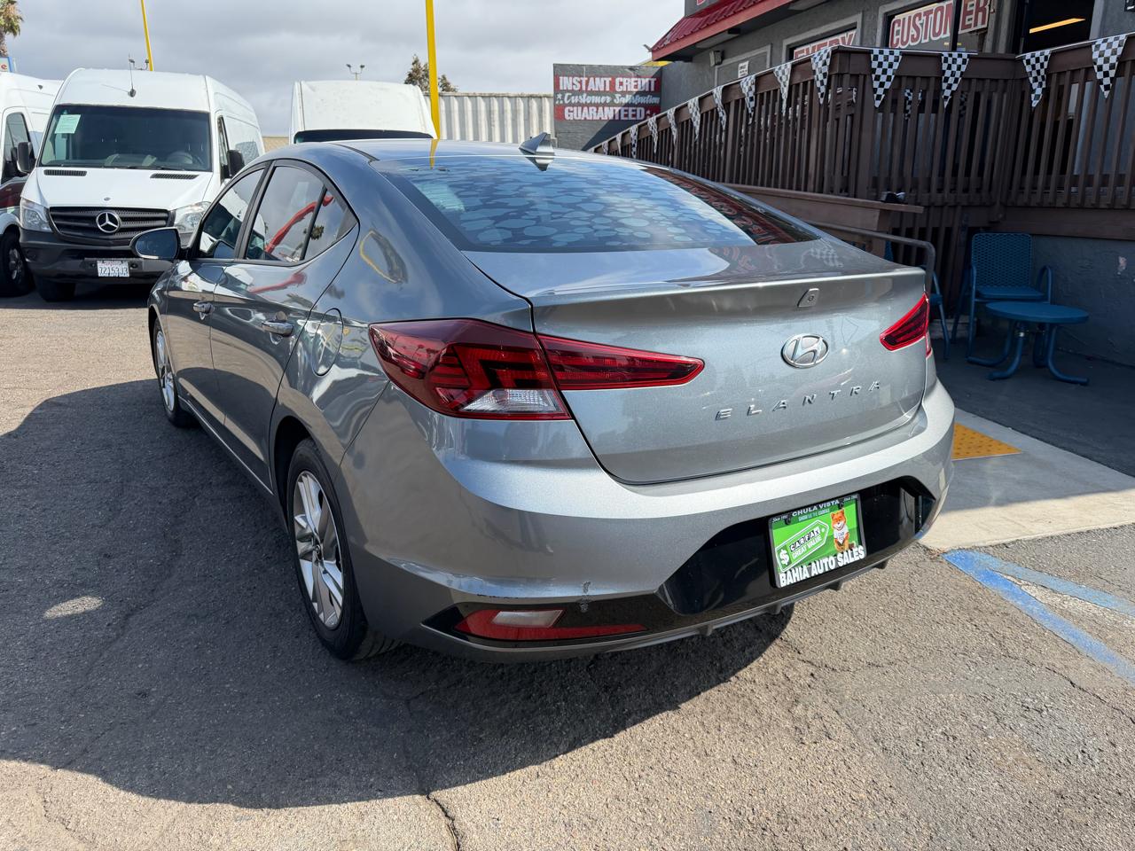 Hyundai Elantra  2019