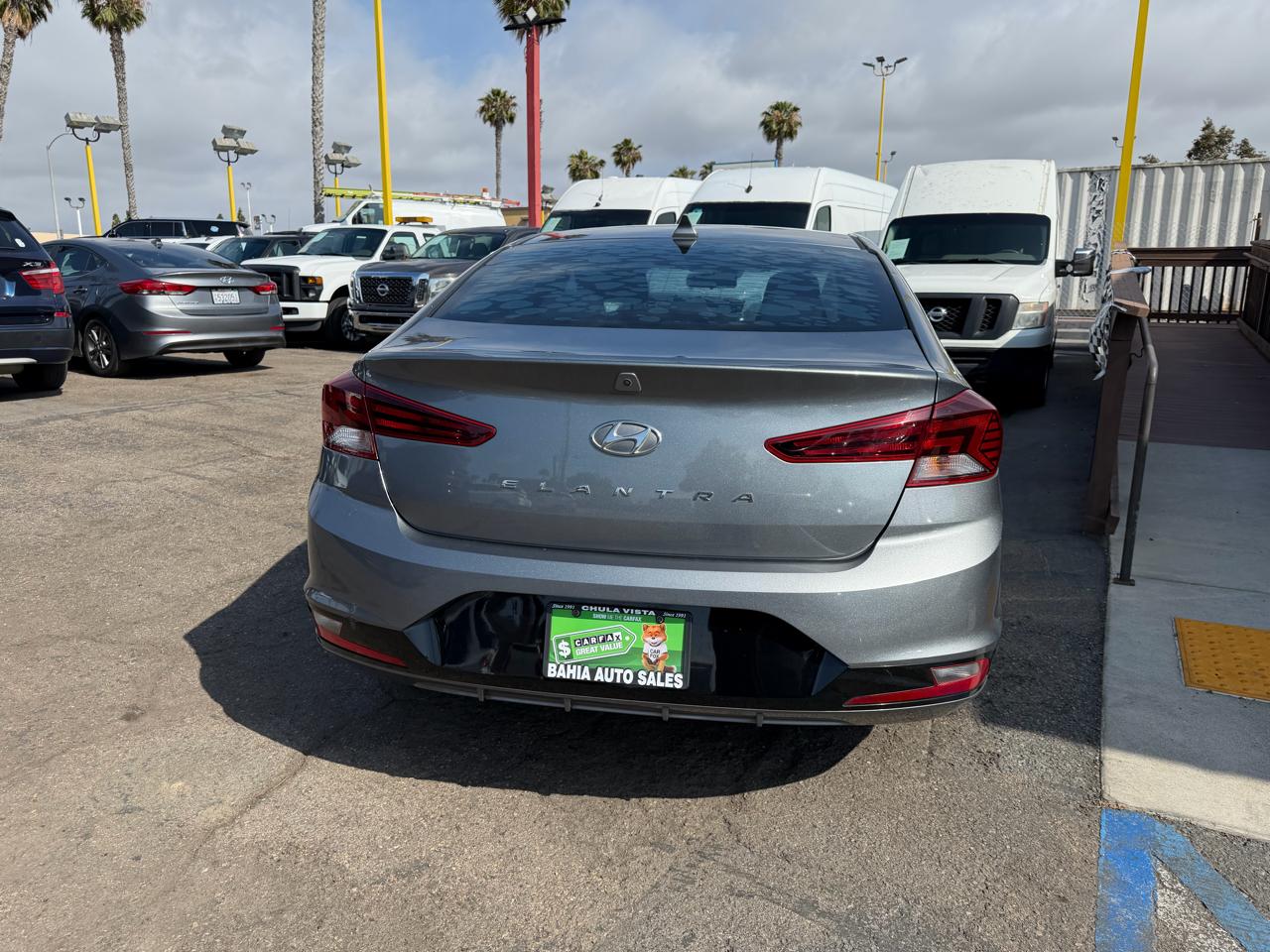 Hyundai Elantra  2019