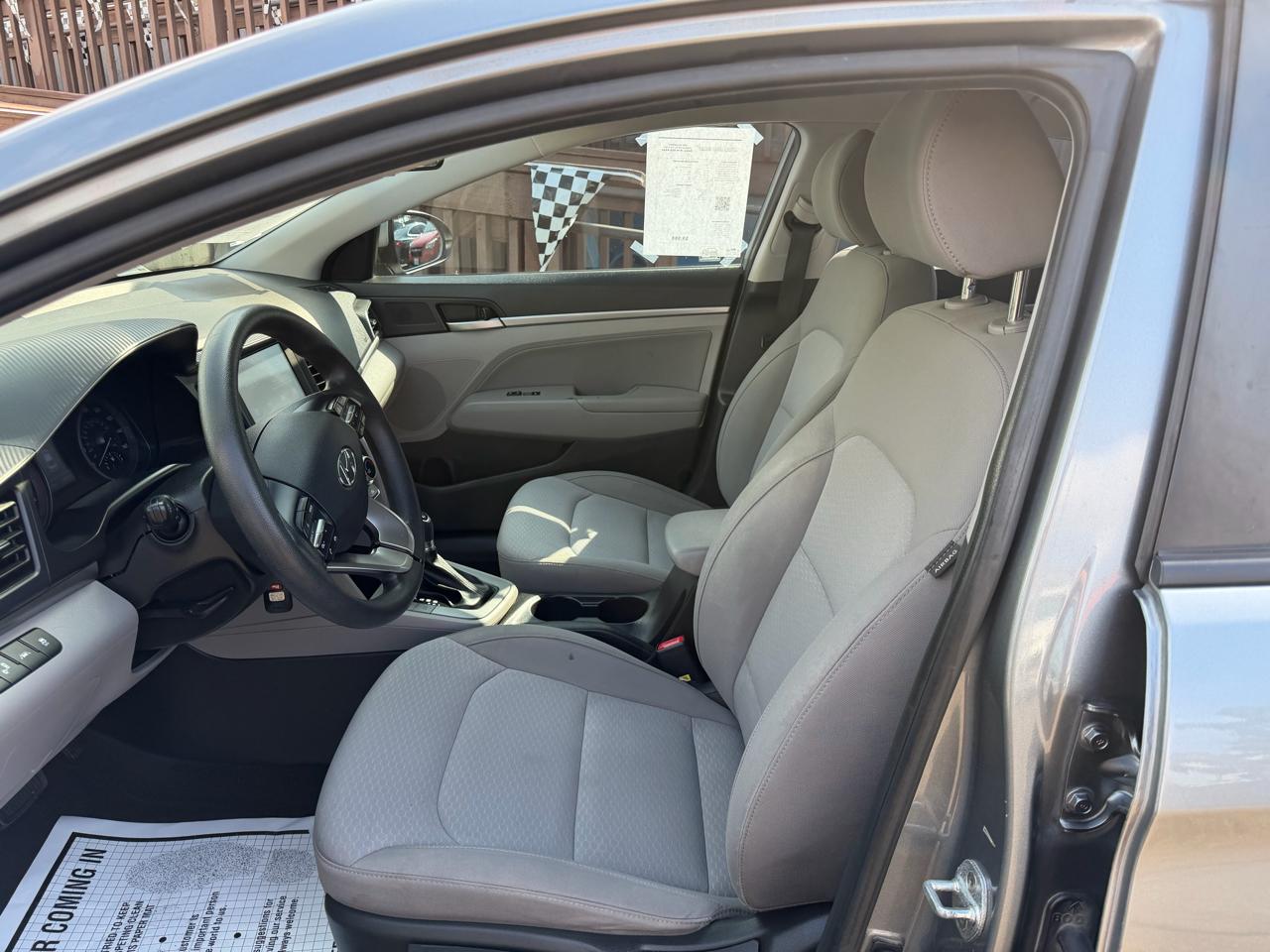 Hyundai Elantra  2019