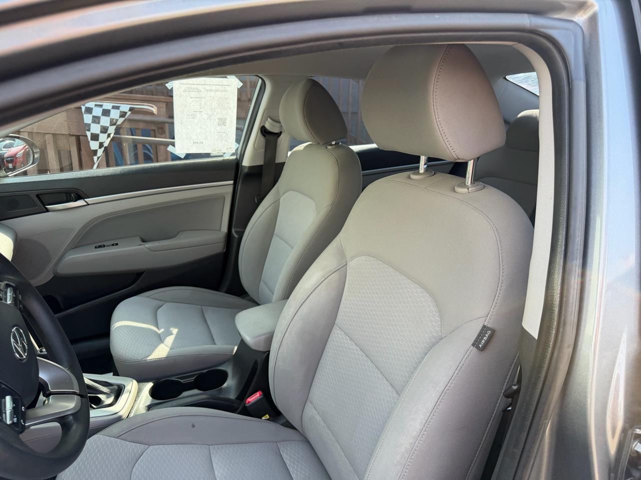 Hyundai Elantra  2019