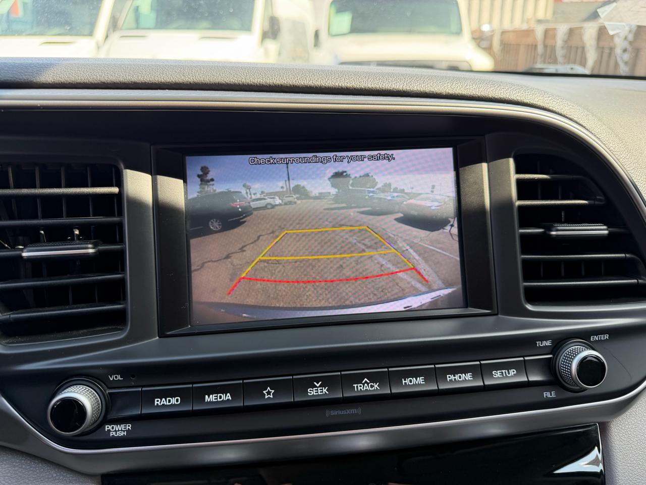 Hyundai Elantra  2019