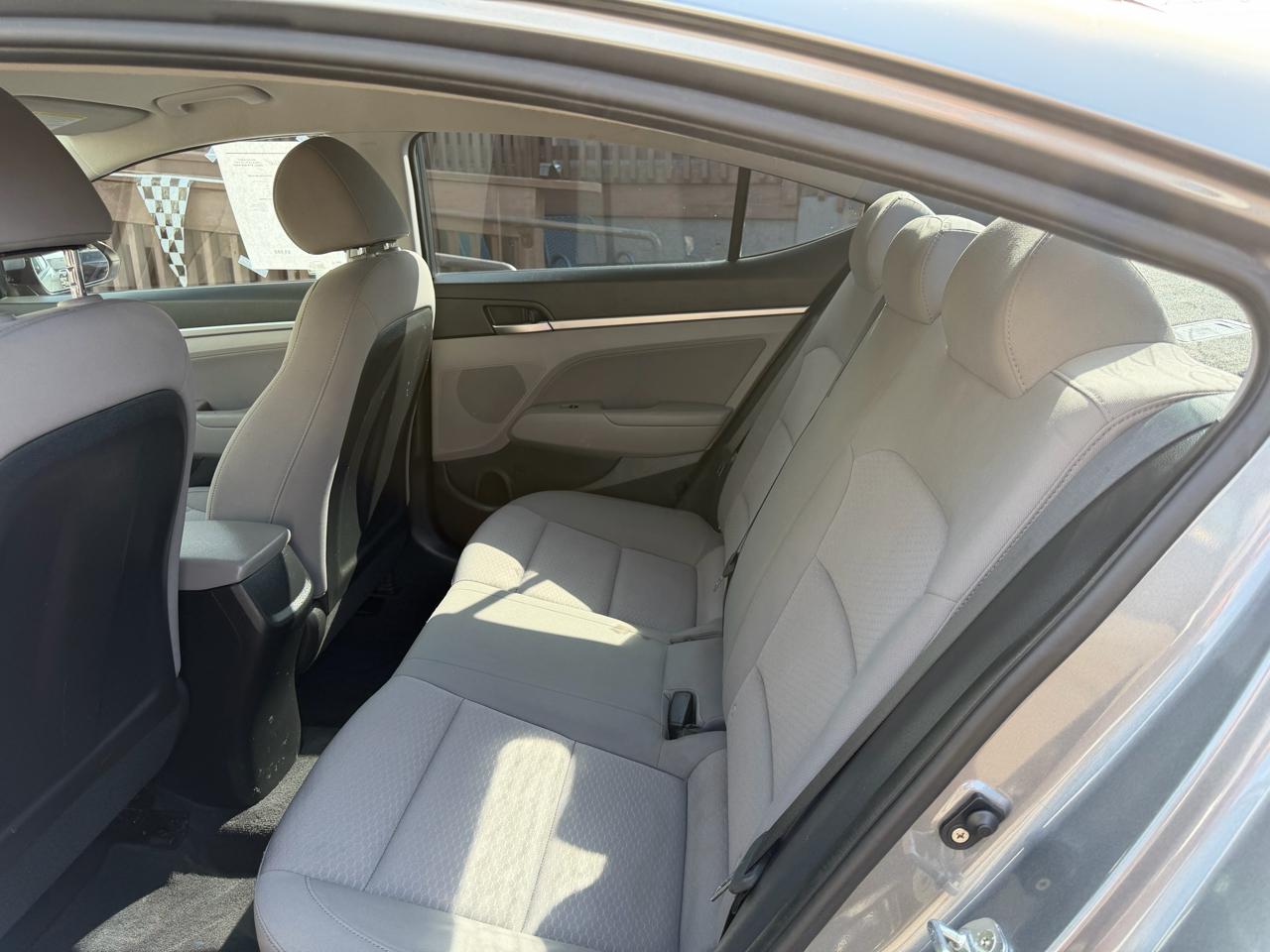 Hyundai Elantra  2019
