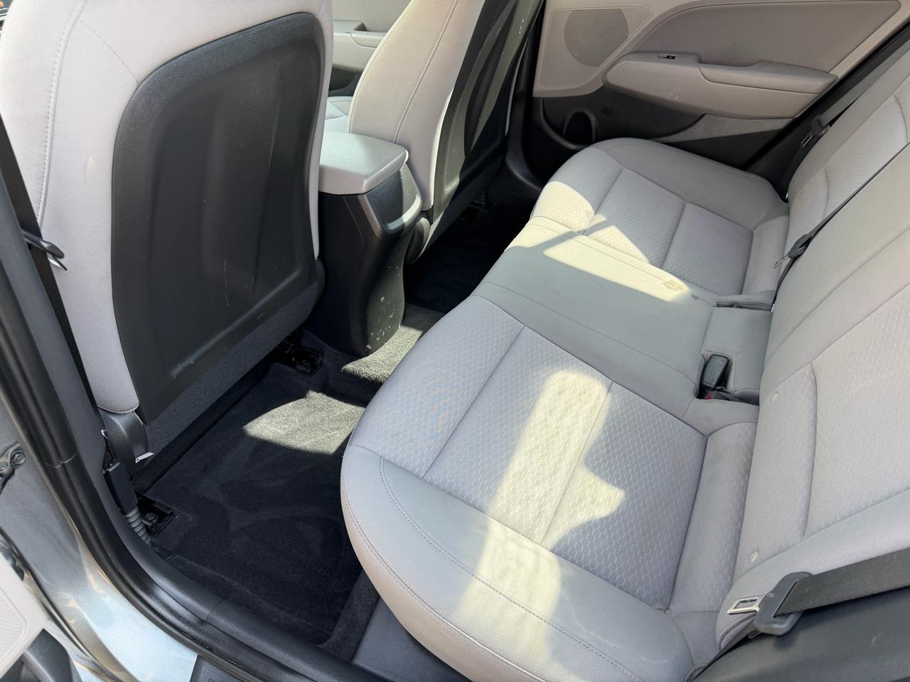 Hyundai Elantra  2019