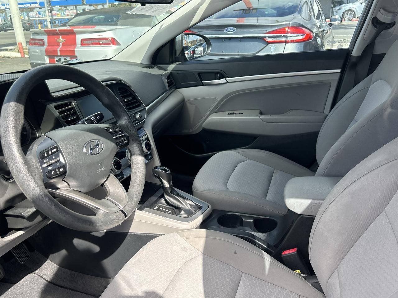 Hyundai Elantra  2019