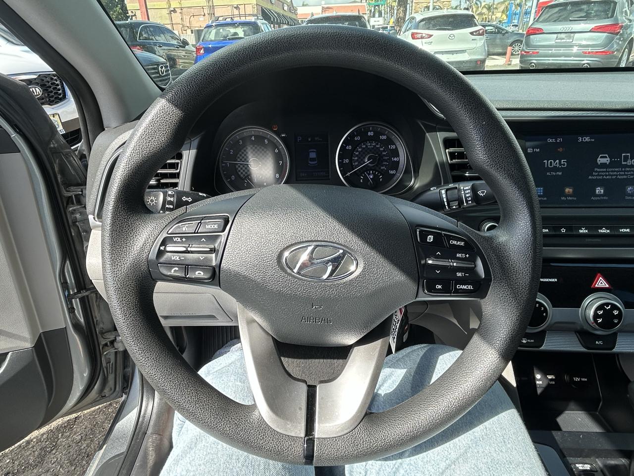 Hyundai Elantra  2019
