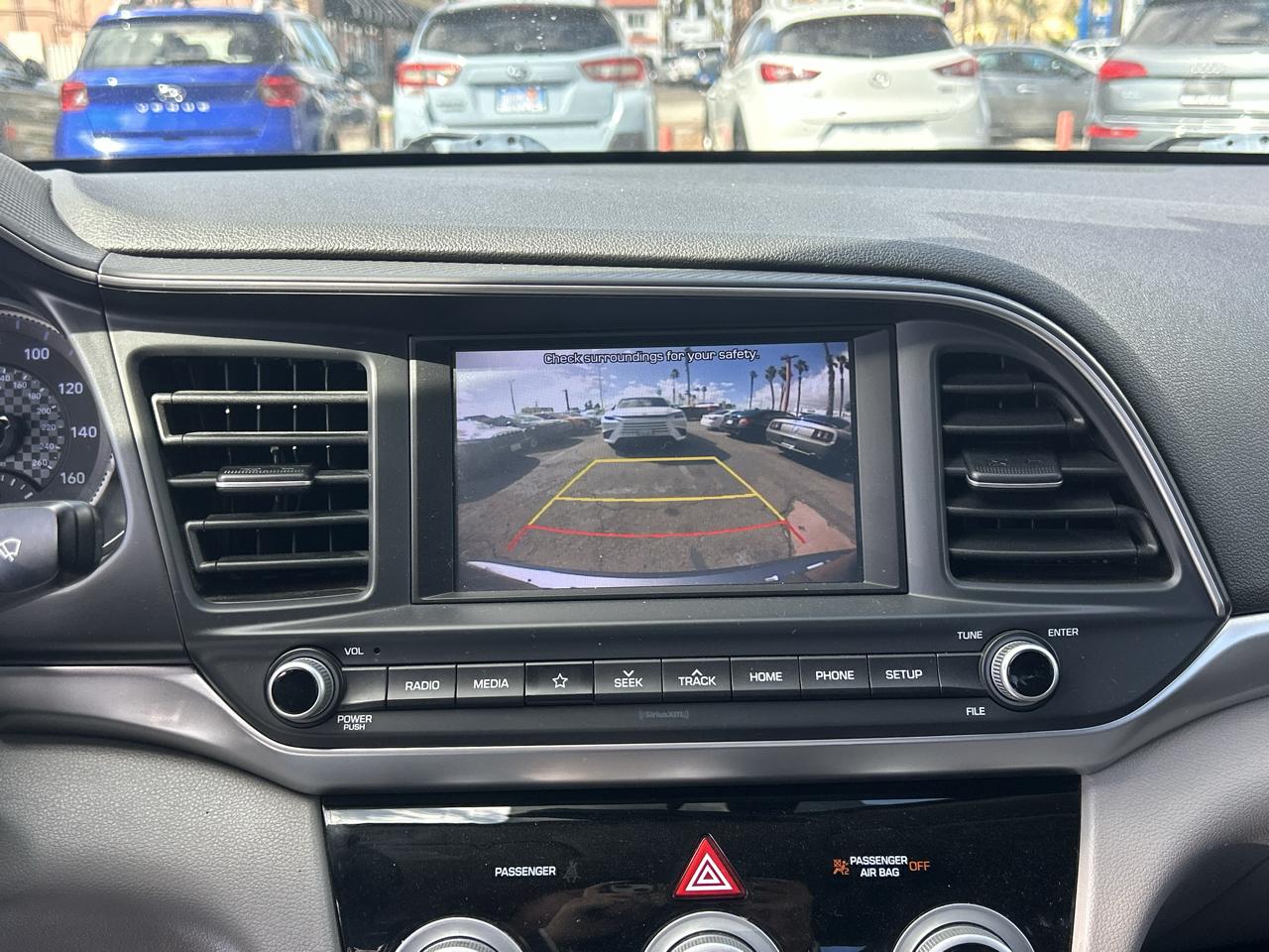 Hyundai Elantra  2019