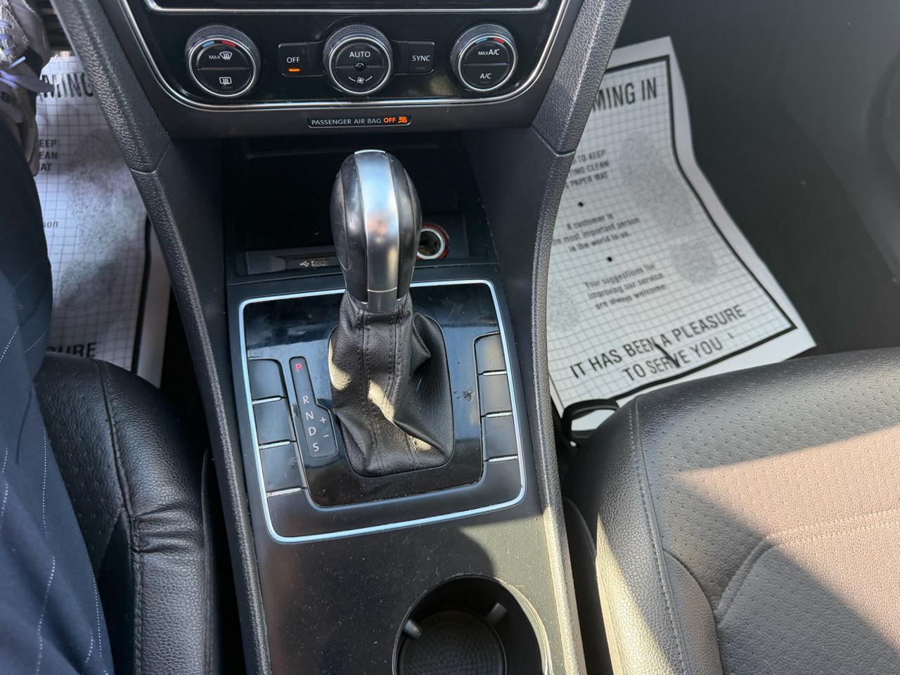 Volkswagen Passat  2016