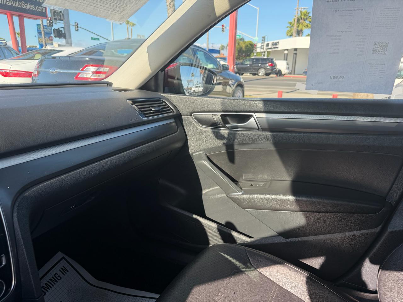 Volkswagen Passat  2016