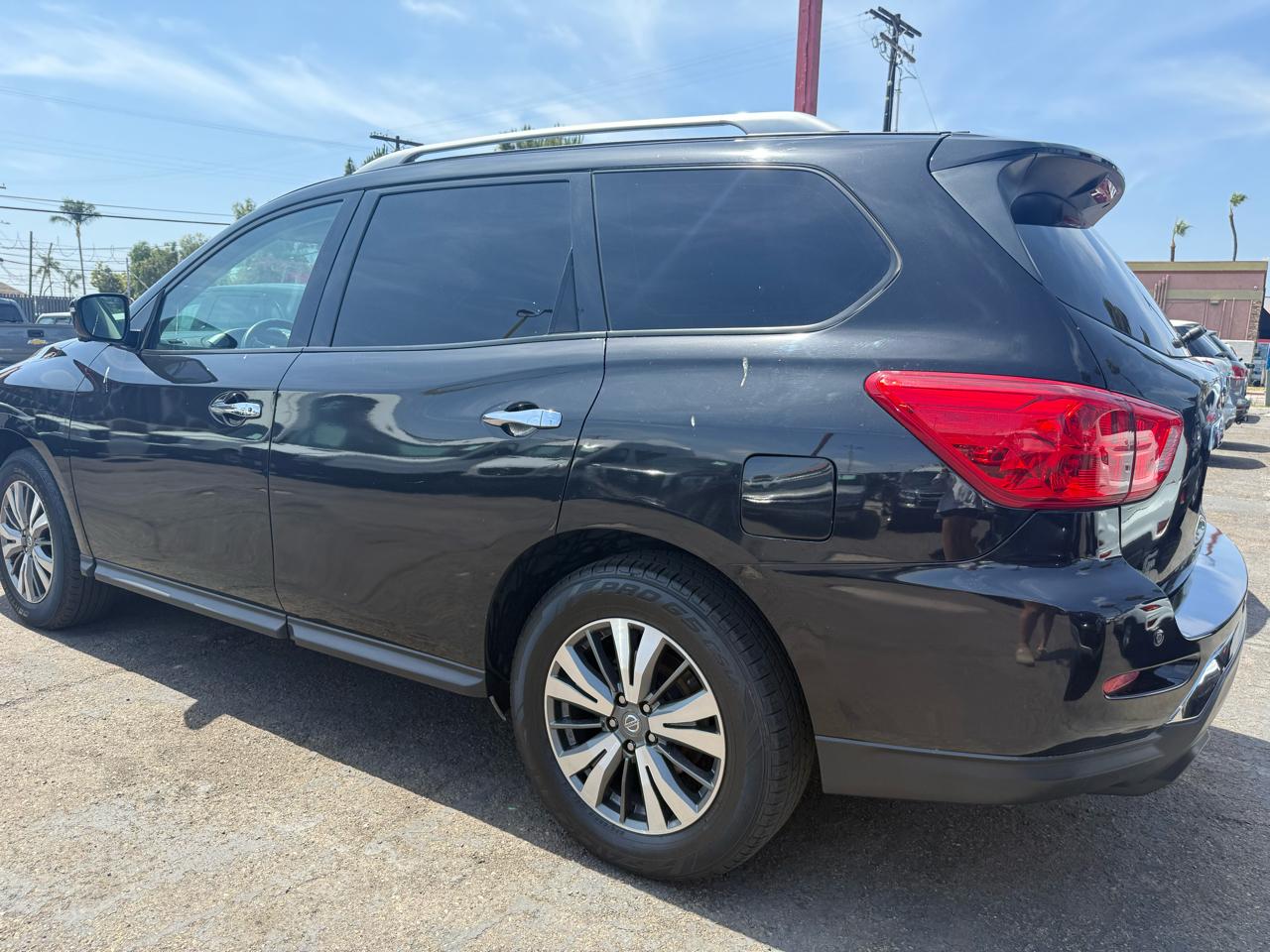 Nissan Pathfinder  2020