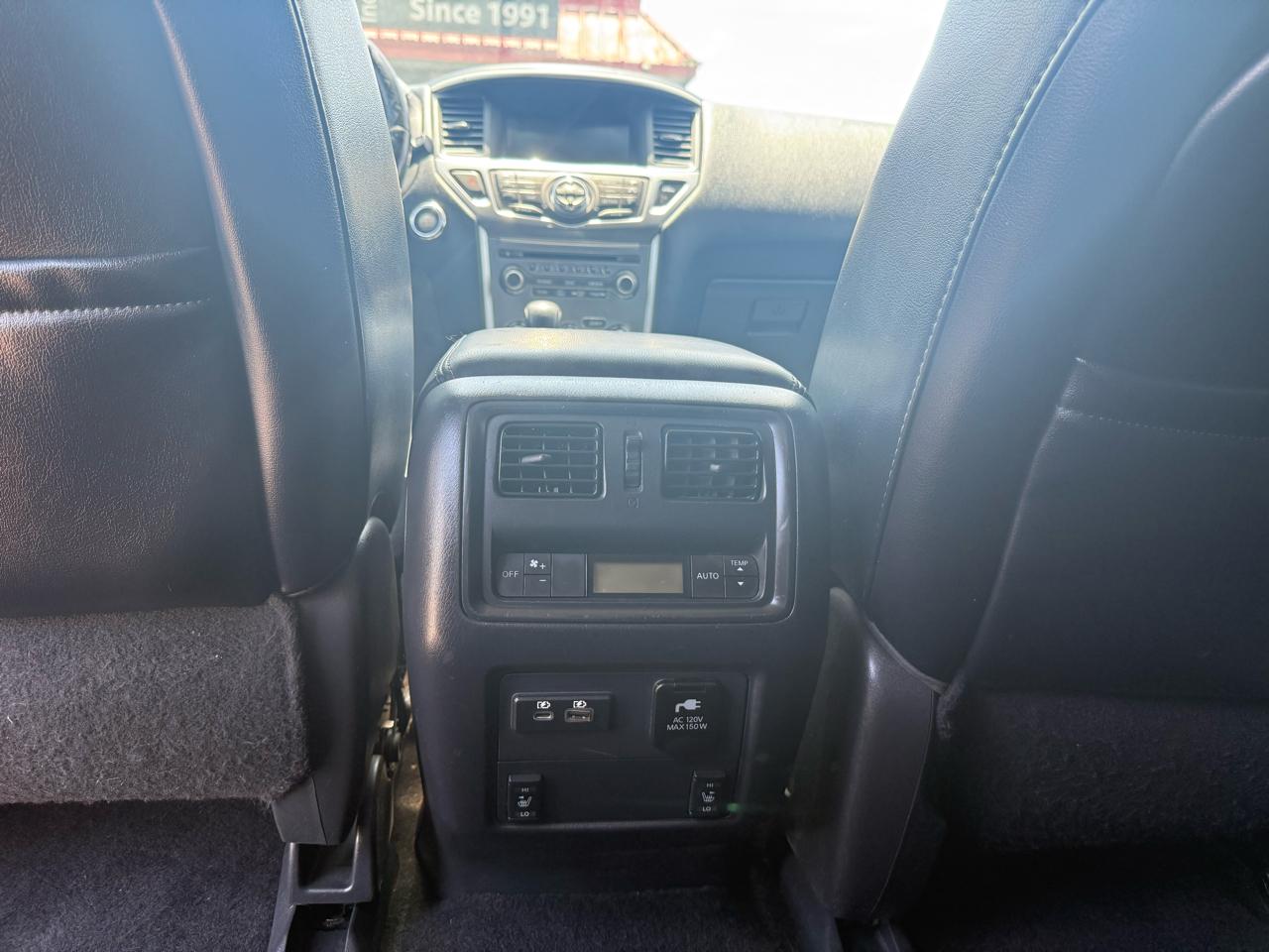 Nissan Pathfinder  2020