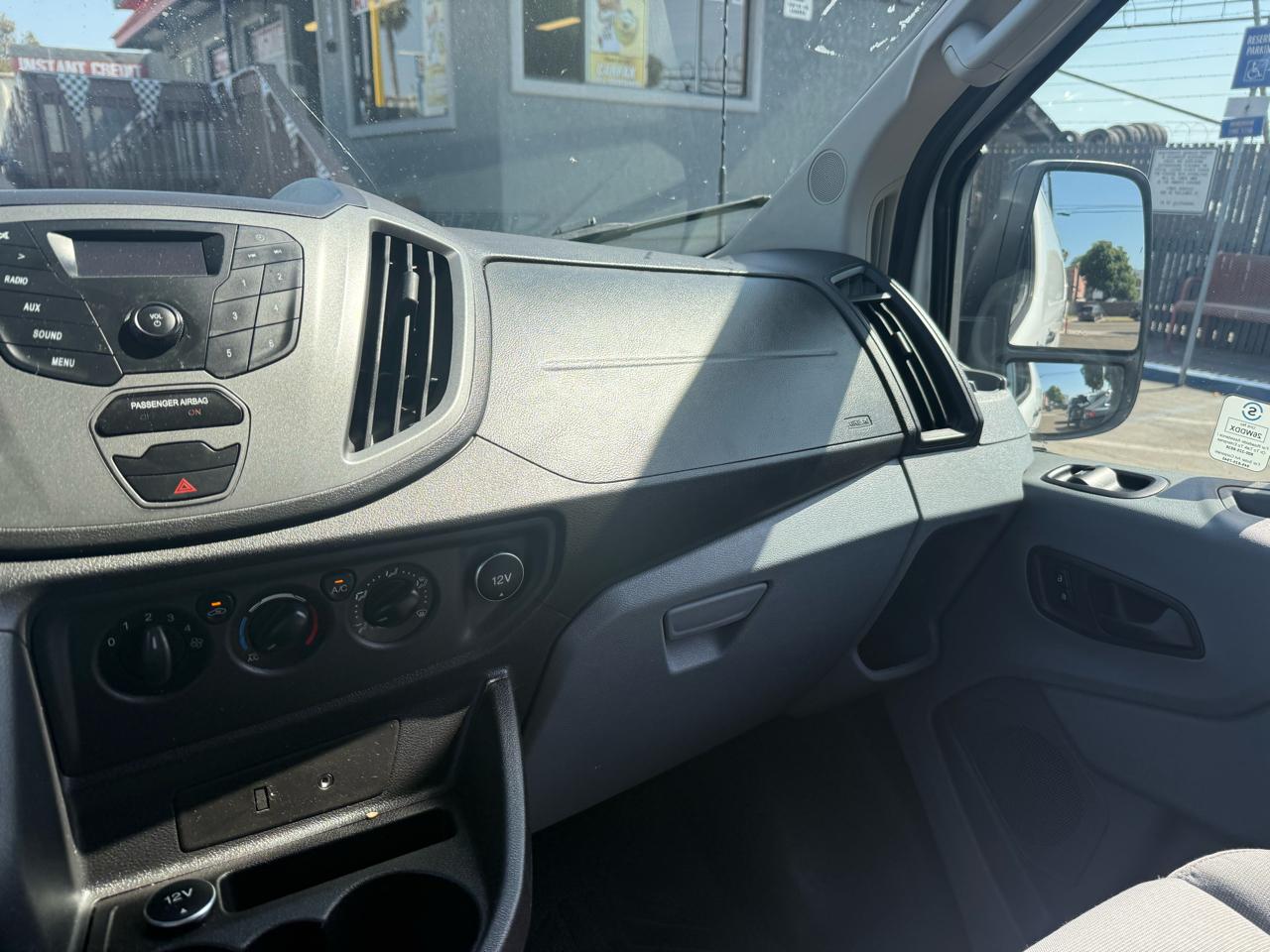 Ford Transit  2015