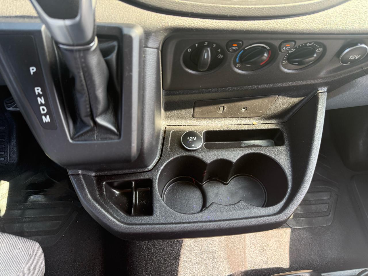 Ford Transit  2015
