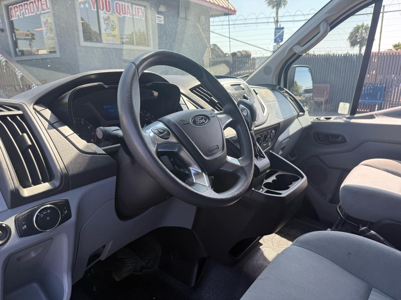 Ford Transit  2015