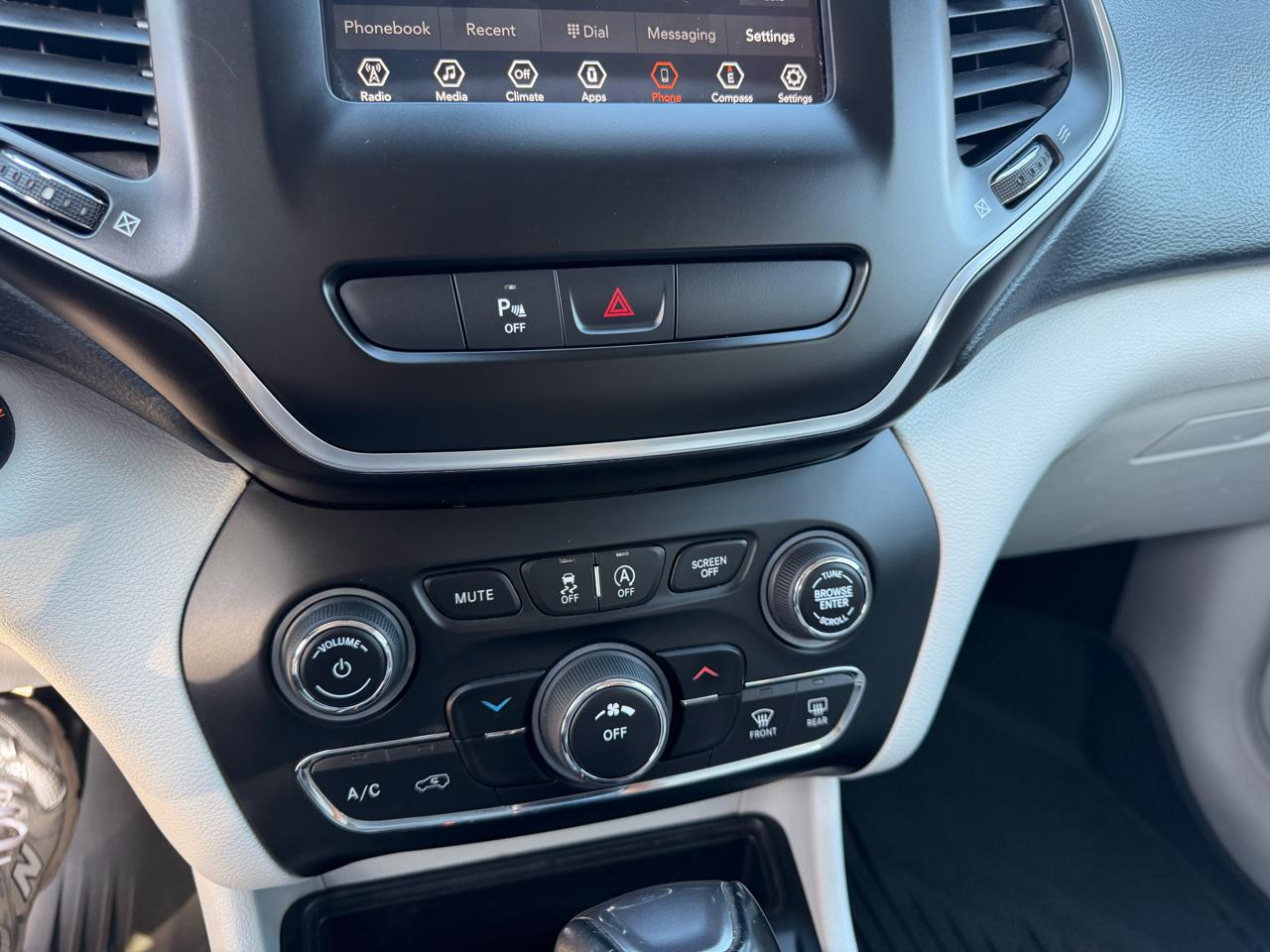 Jeep Cherokee  2020