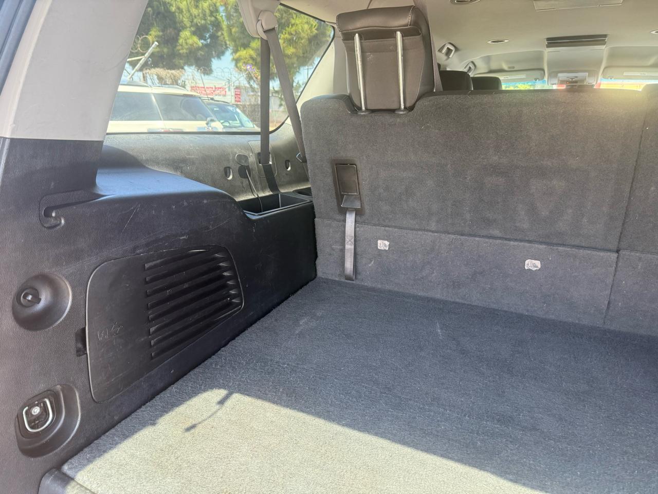 Chevrolet Suburban  2015