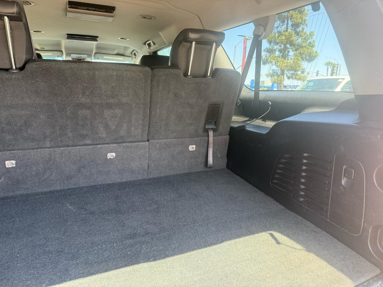 Chevrolet Suburban  2015