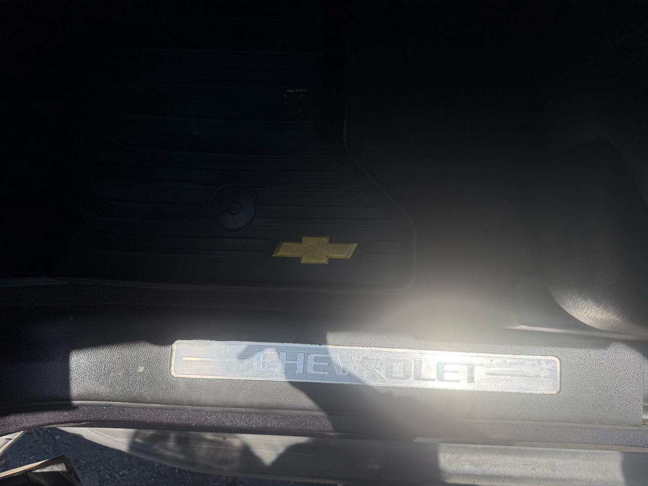 Chevrolet Suburban  2015