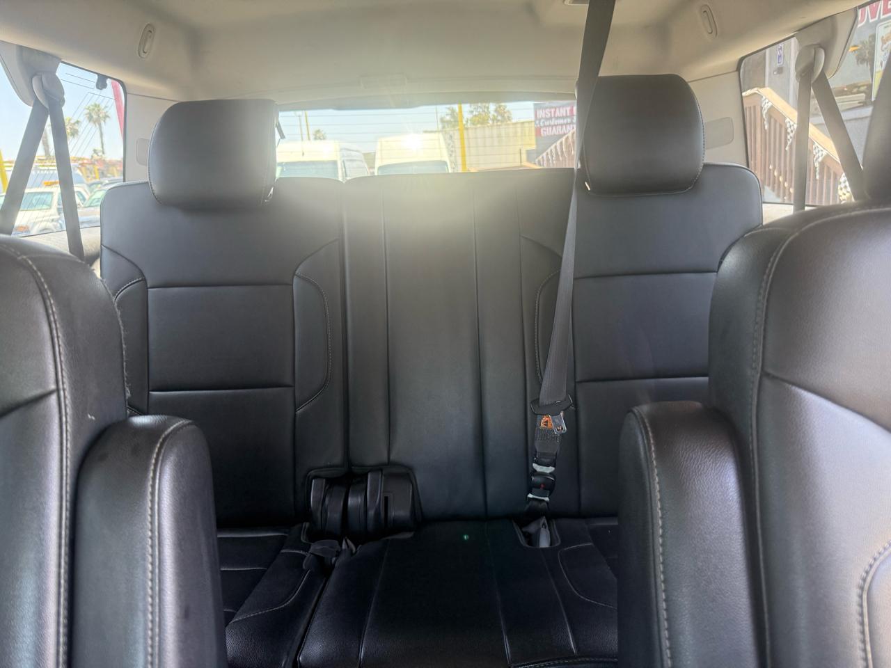 Chevrolet Suburban  2015