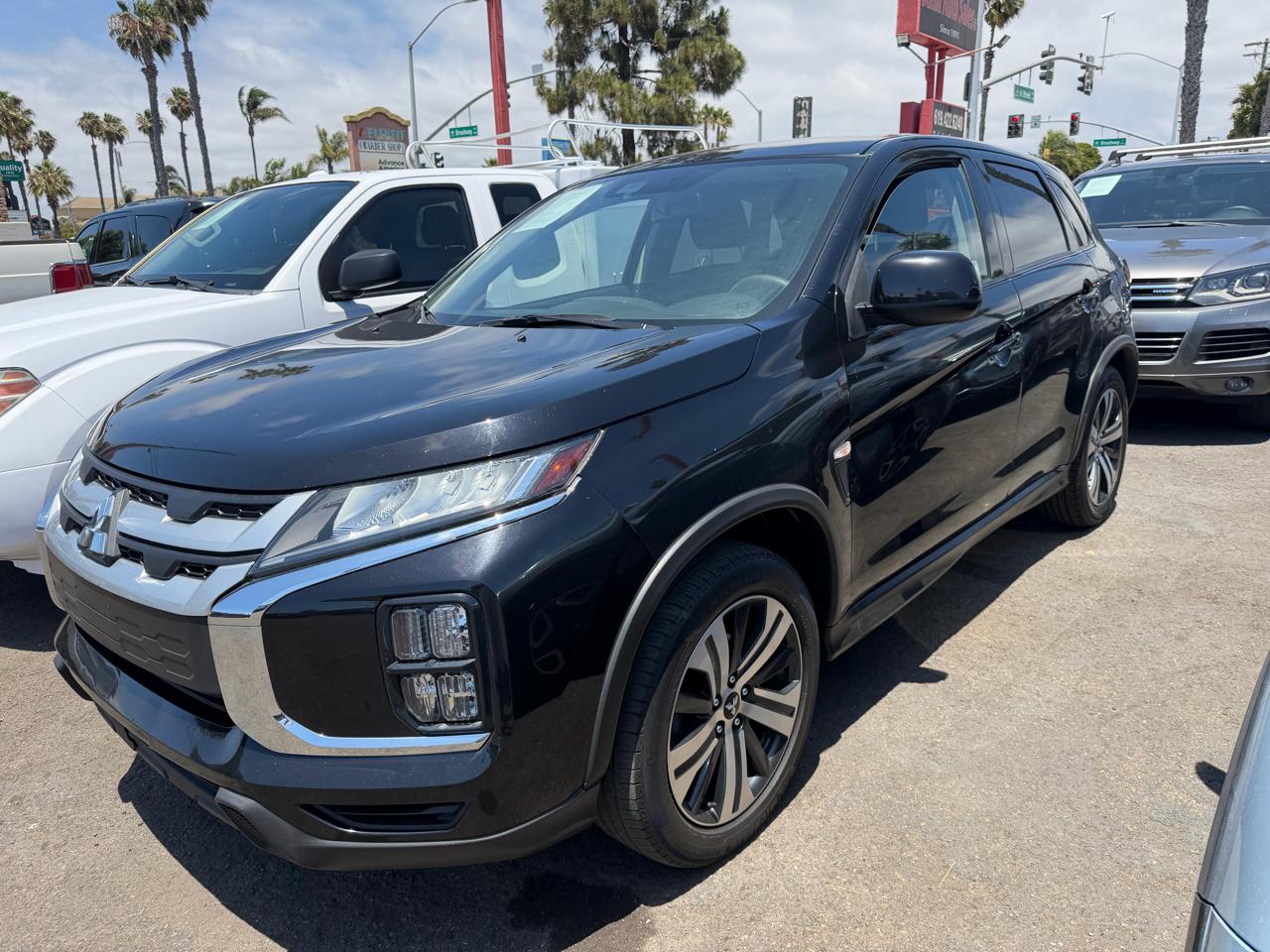 Mitsubishi Outlander Sport  2023