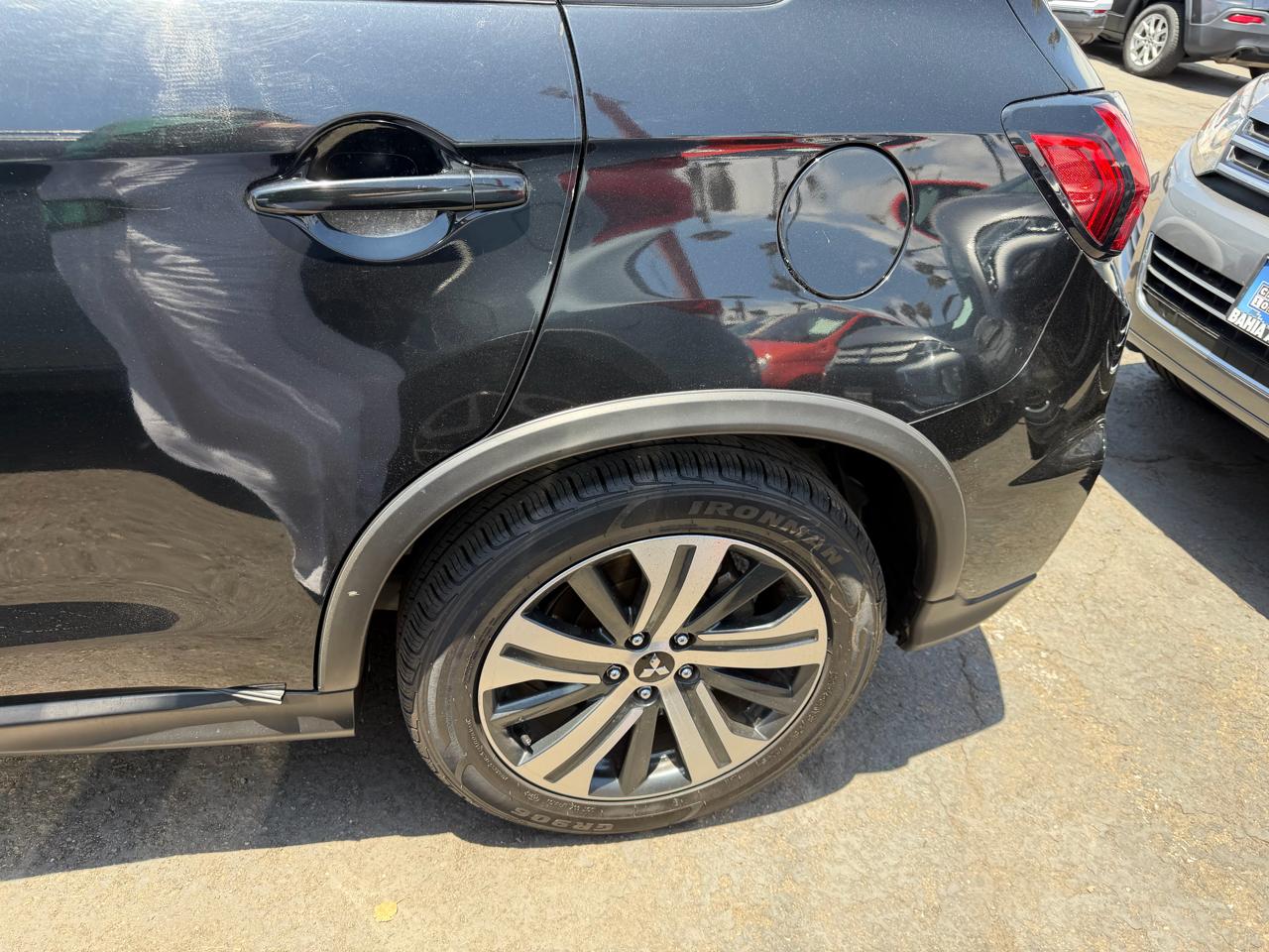 Mitsubishi Outlander Sport  2023