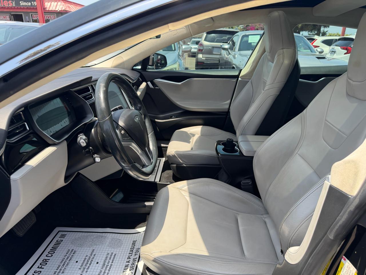 Tesla Model S  2015