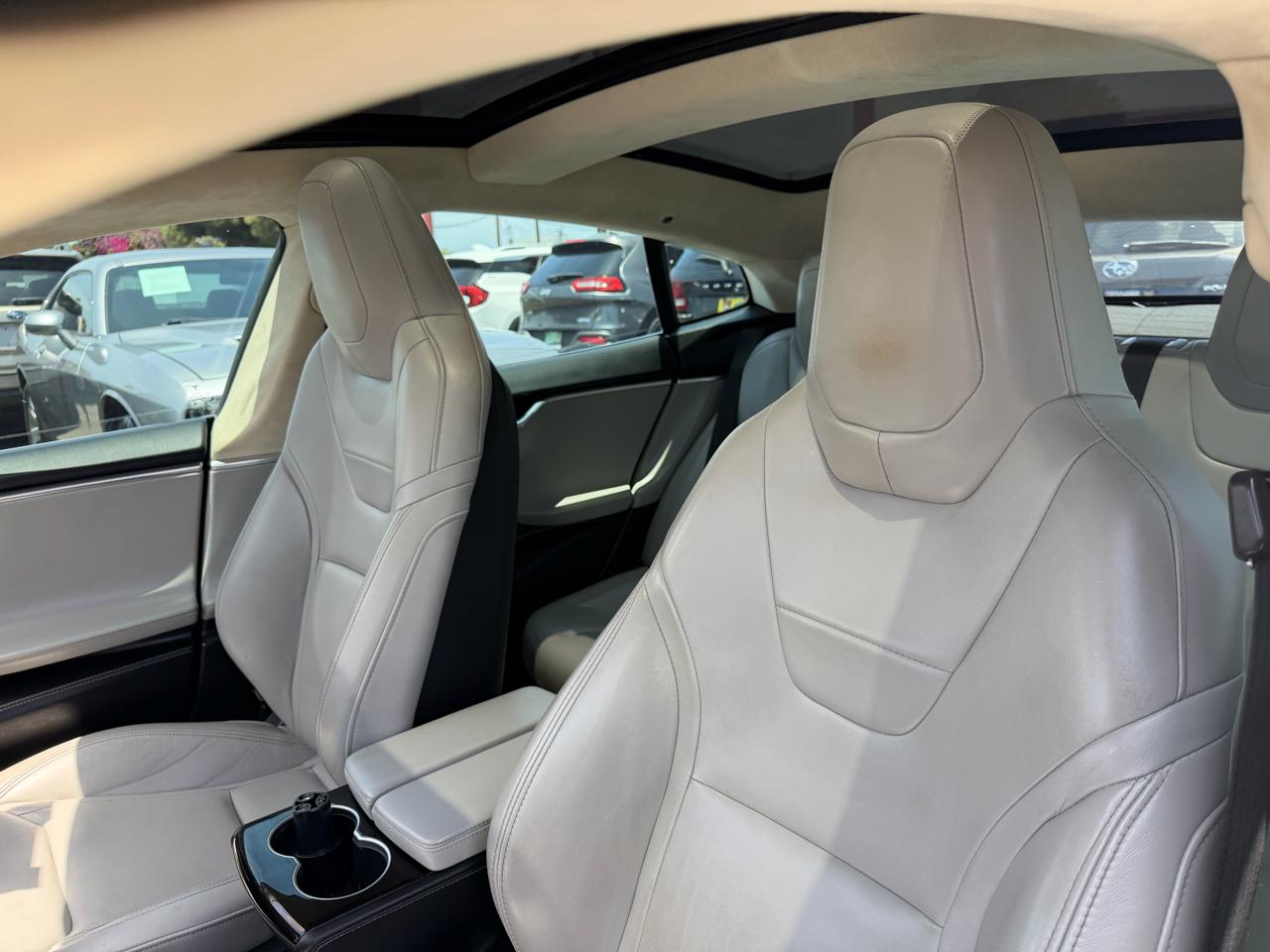 Tesla Model S  2015