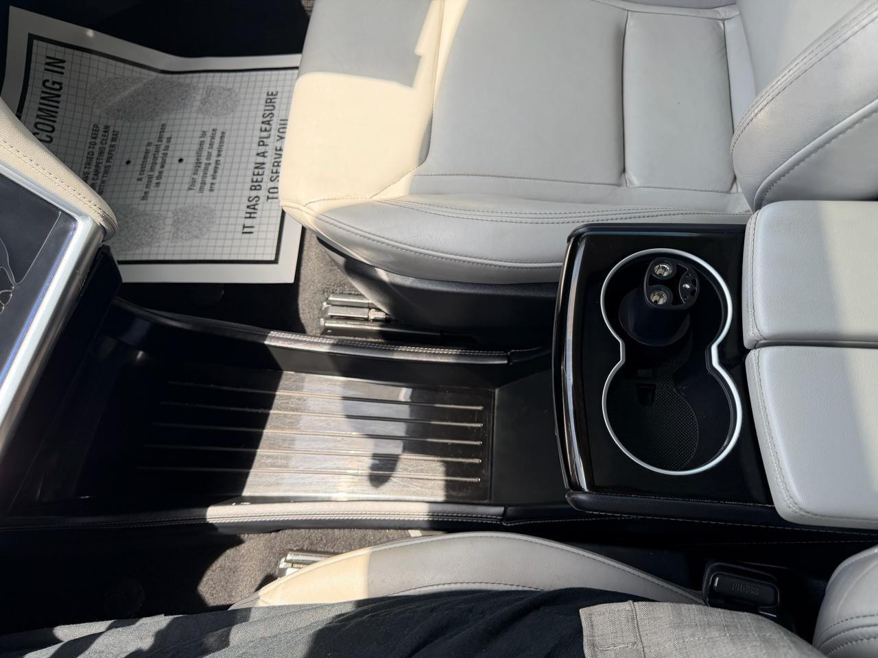 Tesla Model S  2015