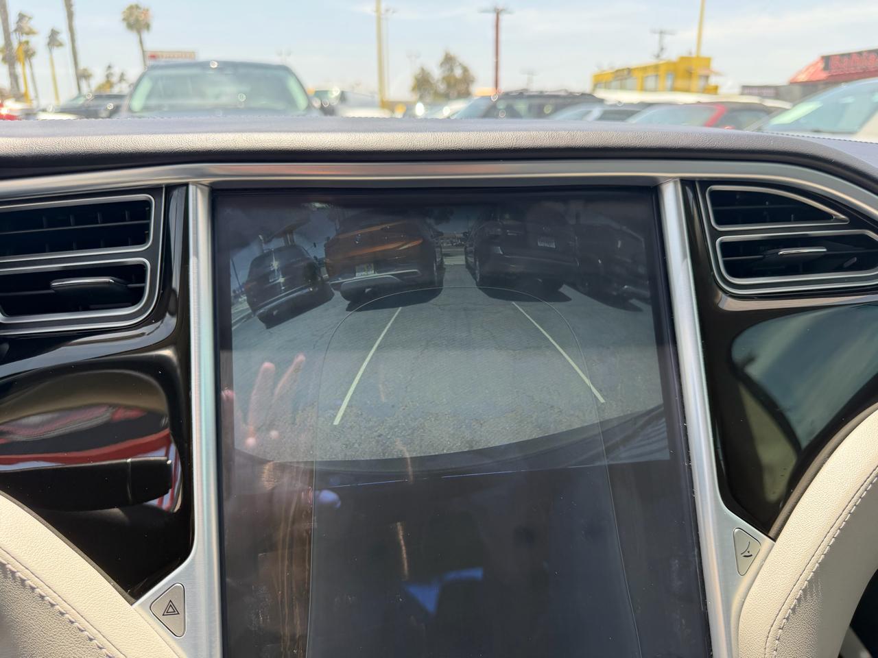 Tesla Model S  2015