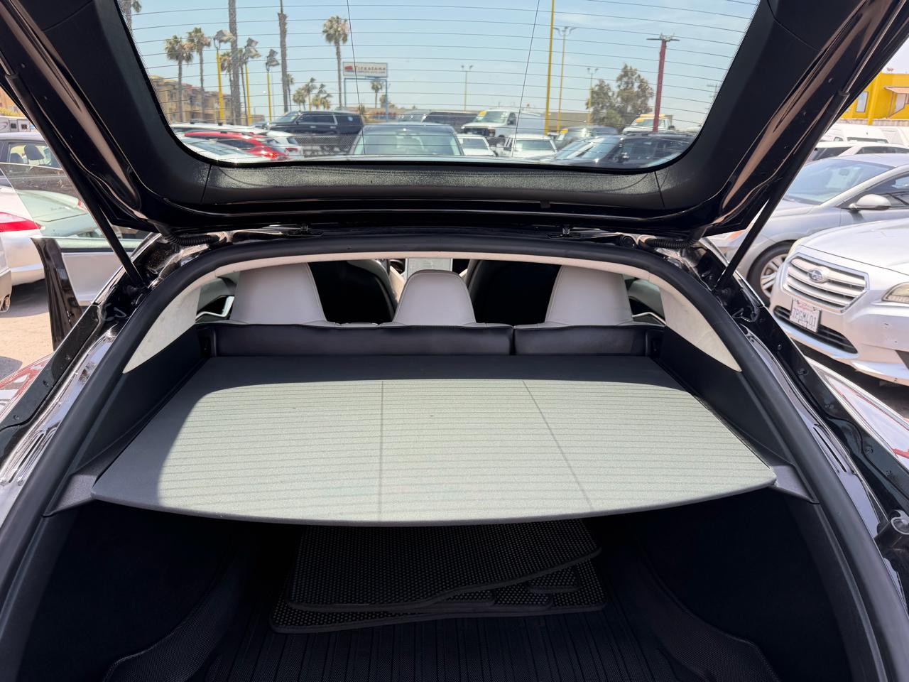 Tesla Model S  2015