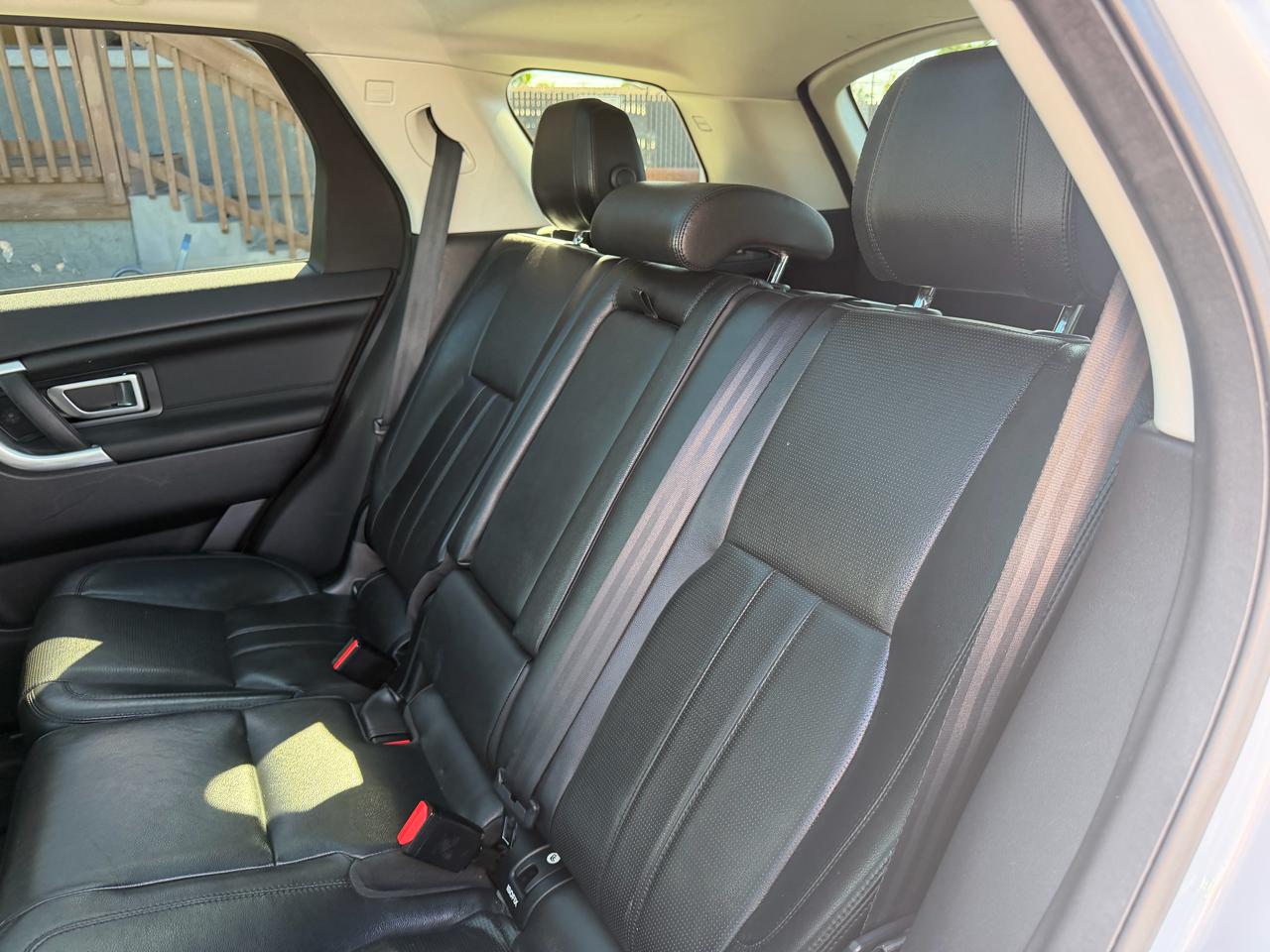 Land Rover Discovery Sport  2016