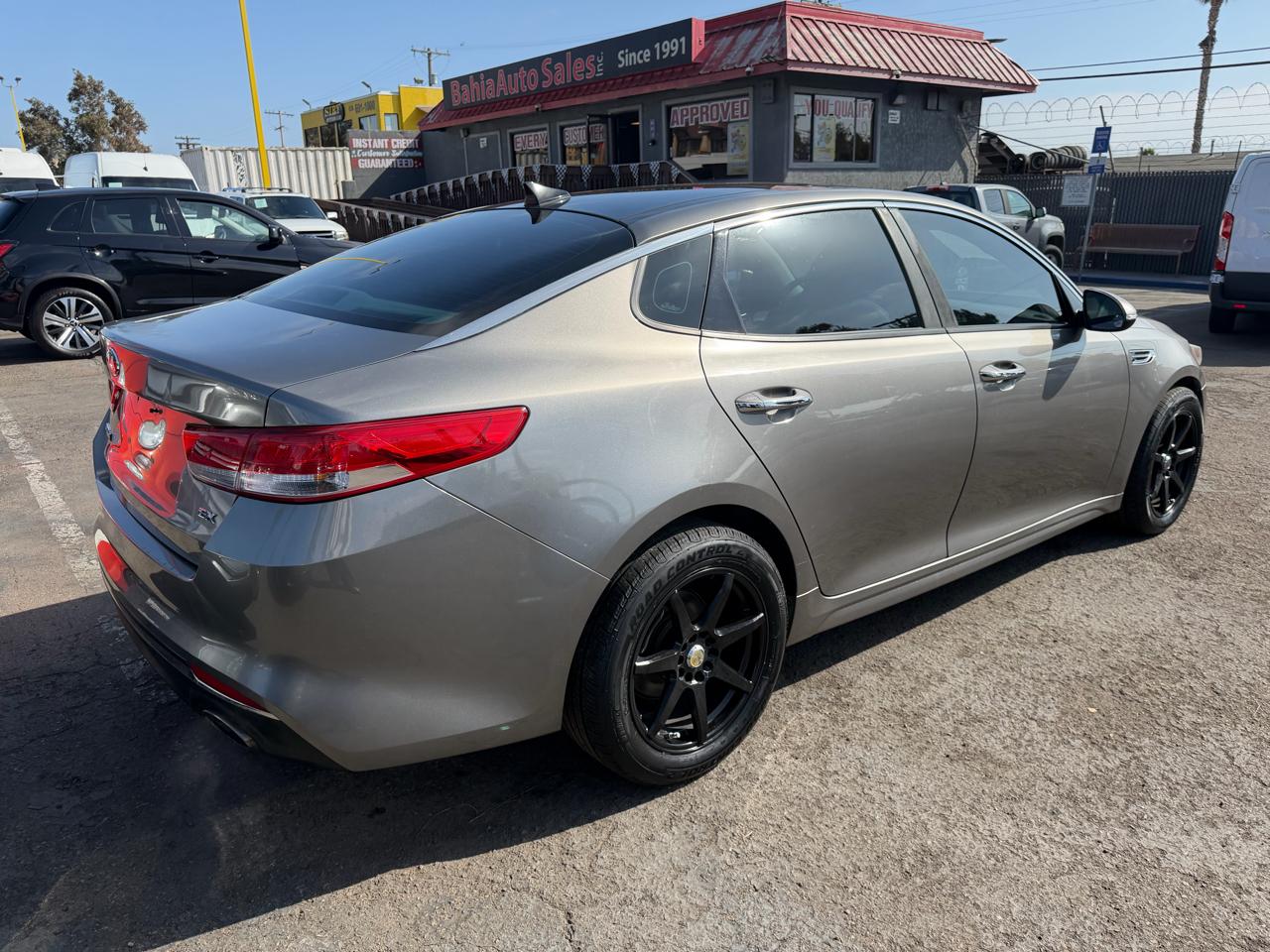 Kia Optima  2016
