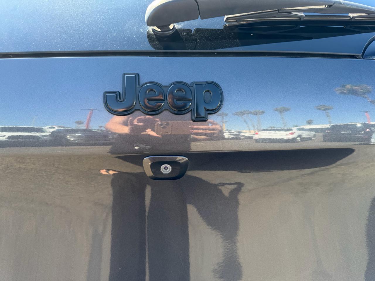 Jeep Cherokee  2018