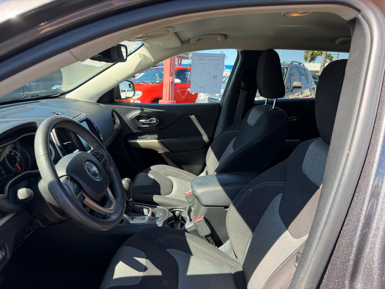 Jeep Cherokee  2018