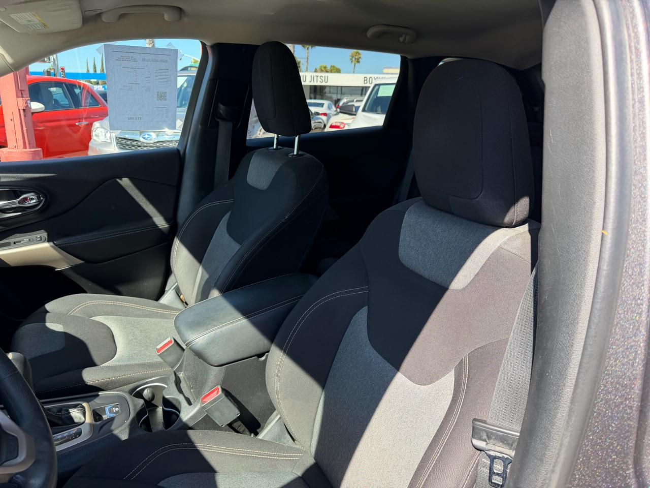 Jeep Cherokee  2018