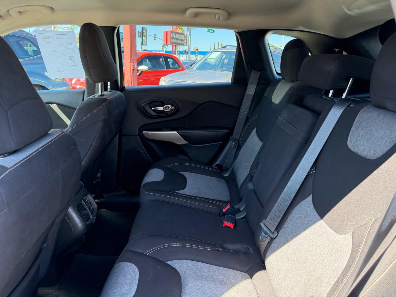 Jeep Cherokee  2018