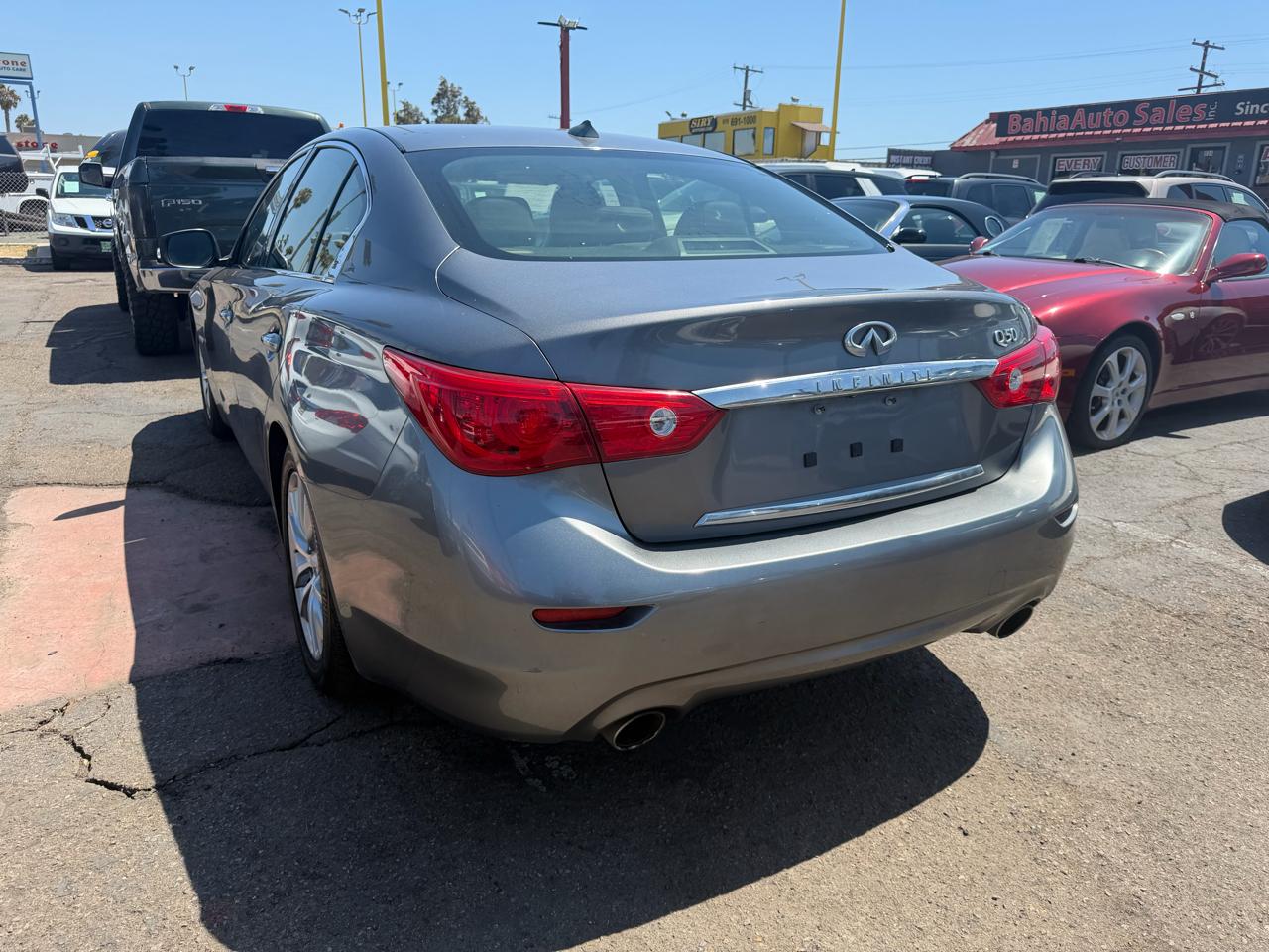 Infiniti Q50  2015