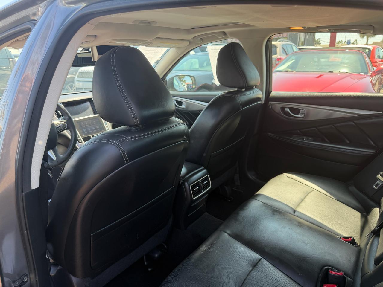 Infiniti Q50  2015