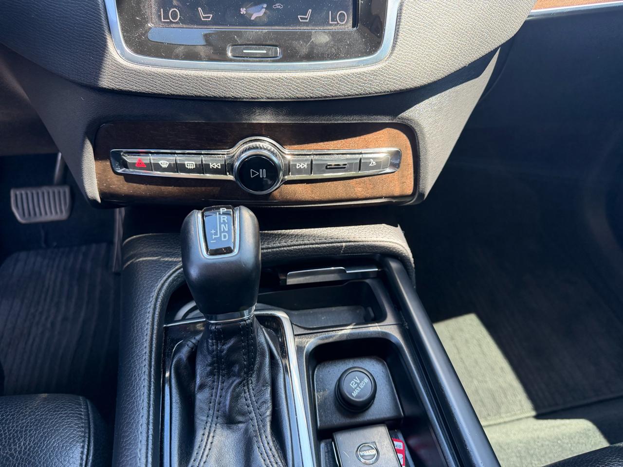 Volvo XC90  2017