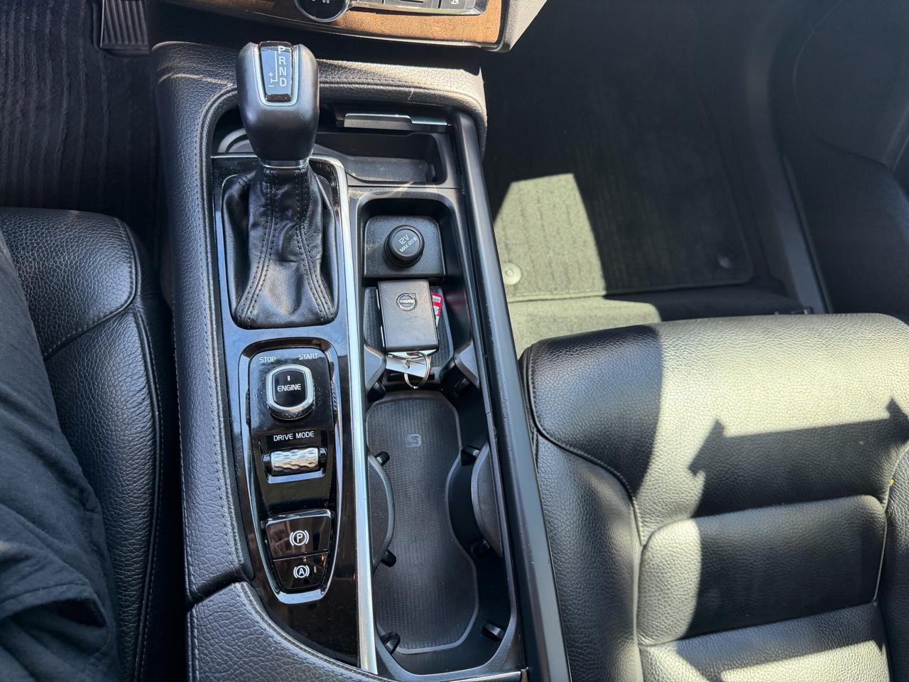 Volvo XC90  2017