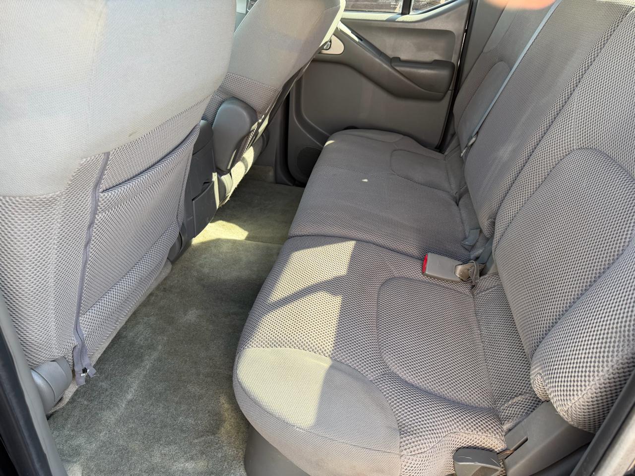 Nissan Frontier  2014