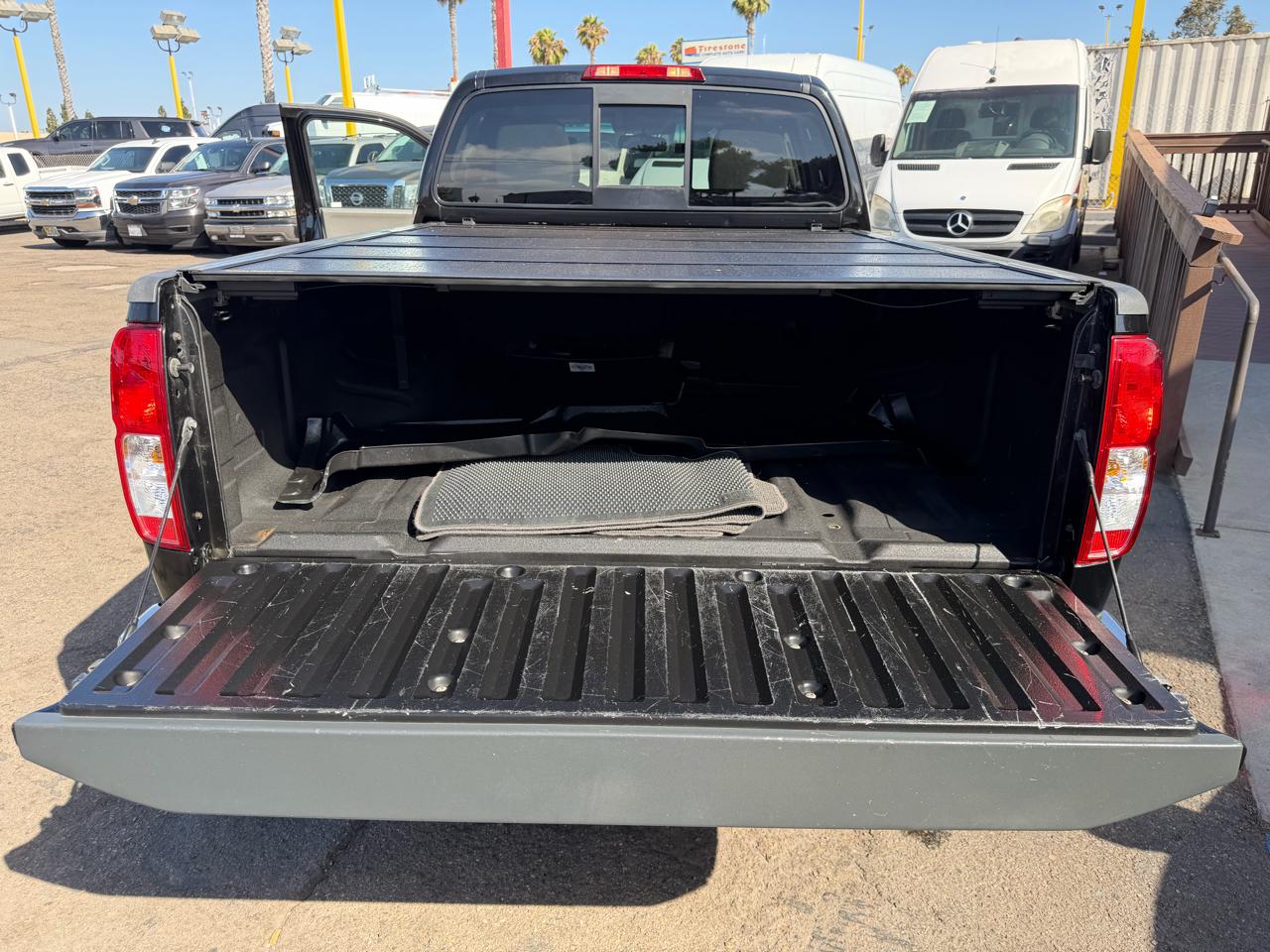 Nissan Frontier  2014