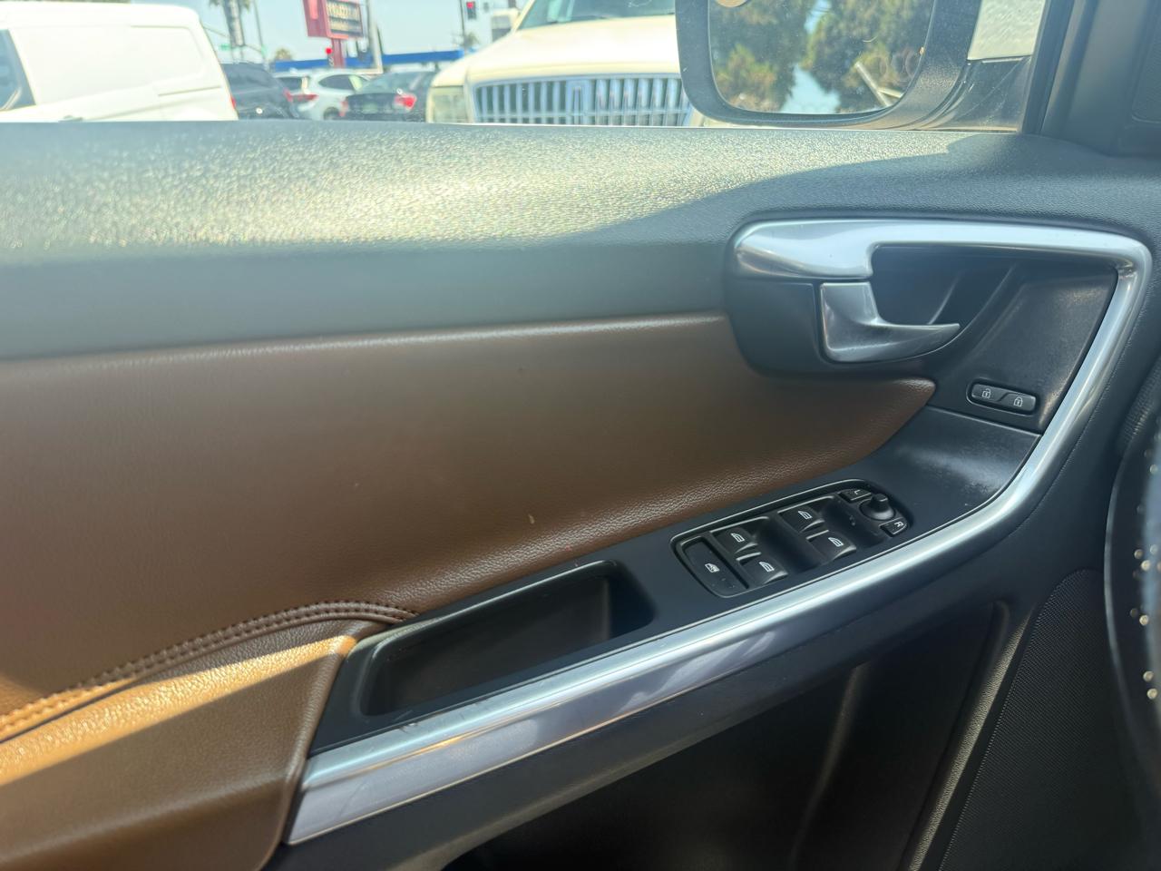 Volvo XC60  2015
